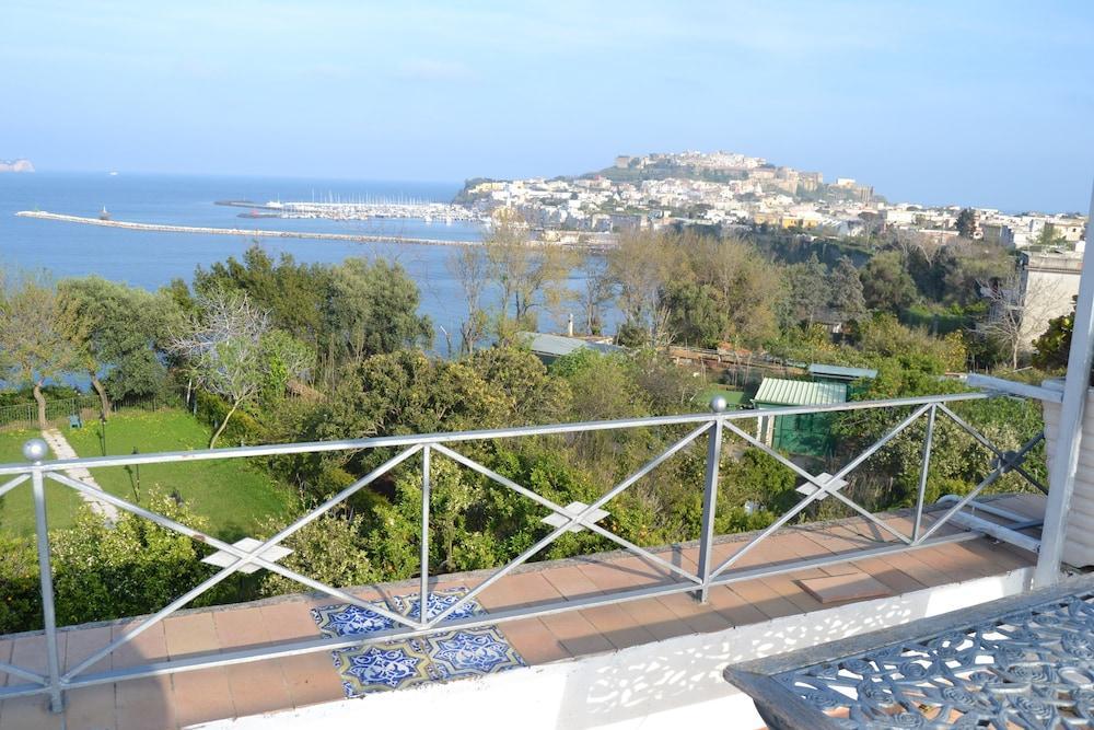 Piccolo Tirreno Hotel Residence Procida Exteriör bild