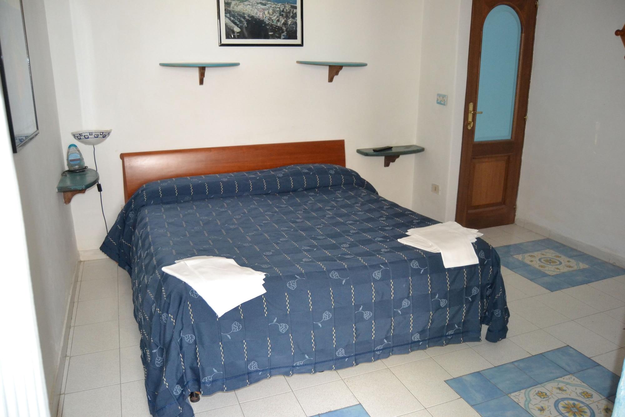 Piccolo Tirreno Hotel Residence Procida Exteriör bild