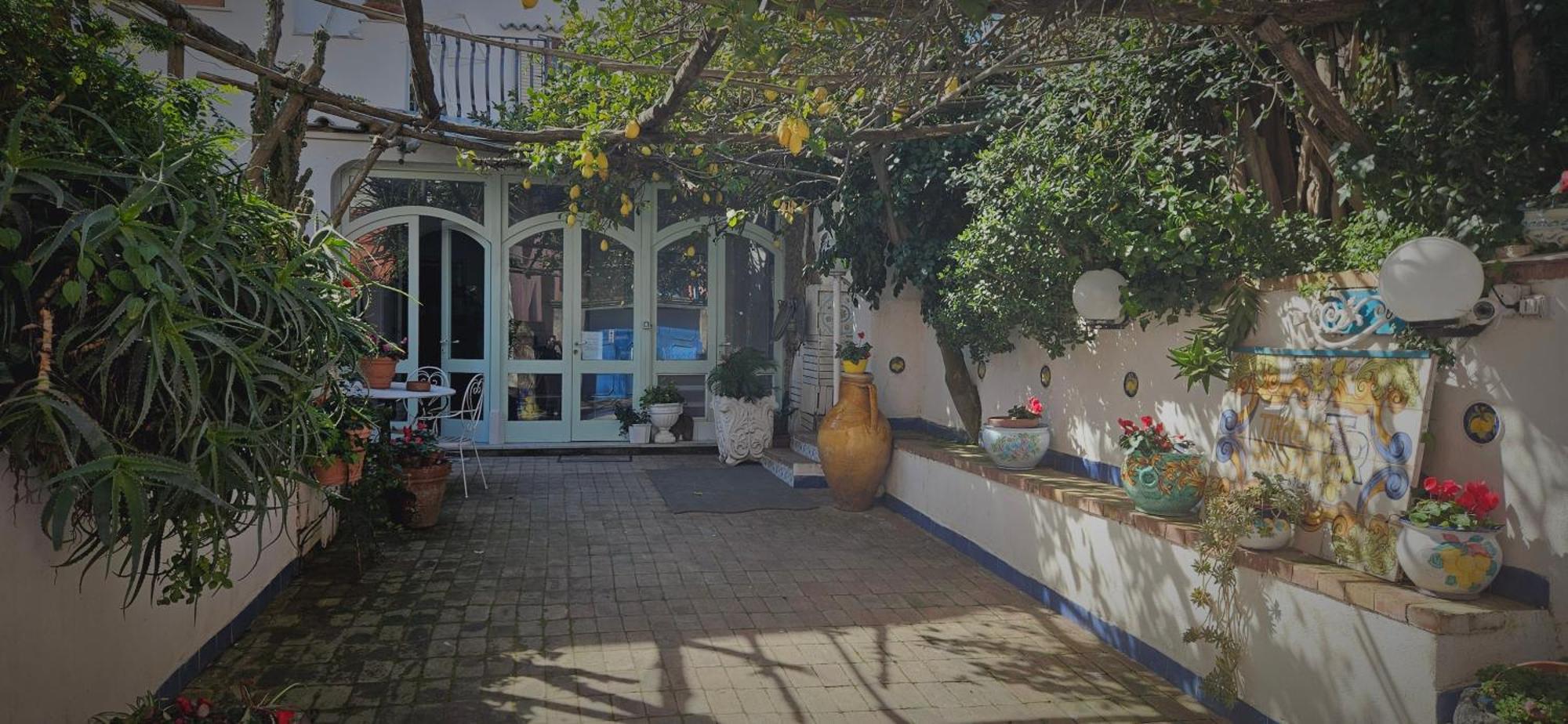 Piccolo Tirreno Hotel Residence Procida Exteriör bild