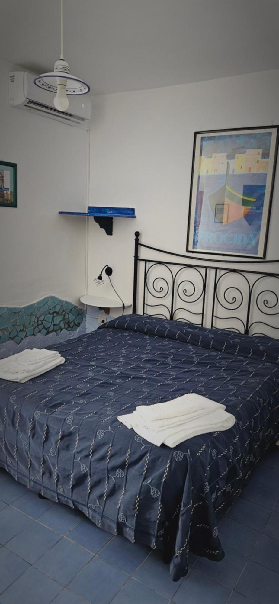 Piccolo Tirreno Hotel Residence Procida Exteriör bild