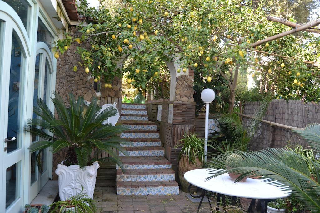 Piccolo Tirreno Hotel Residence Procida Exteriör bild