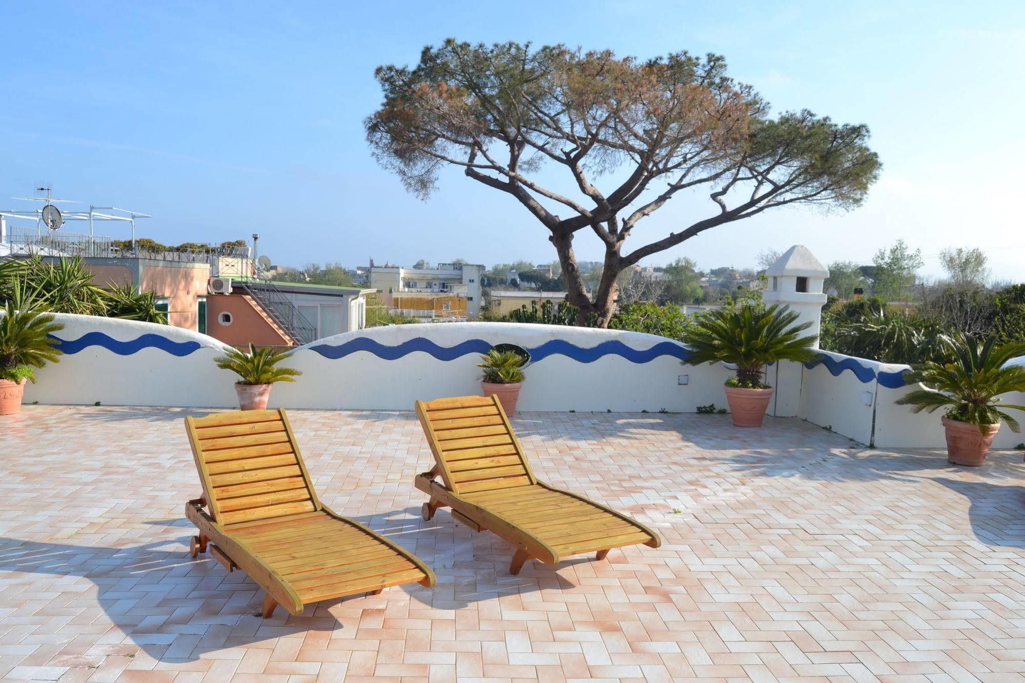 Piccolo Tirreno Hotel Residence Procida Exteriör bild